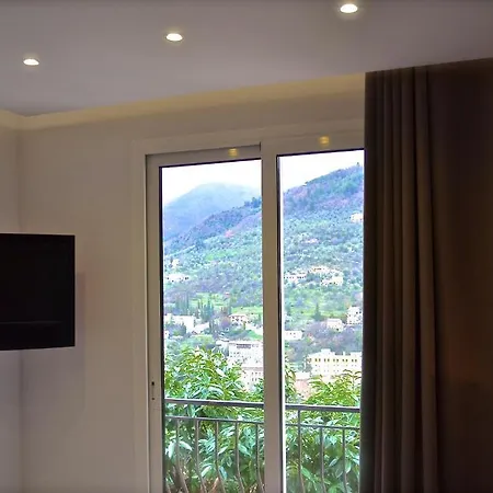 Ξενοδοχείο Provencale 2*